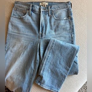 Madewell perfect vintage full length Jean size 28.